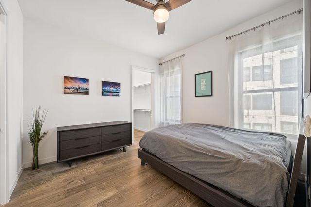 800 Embassy DR 302, Austin, TX 78702