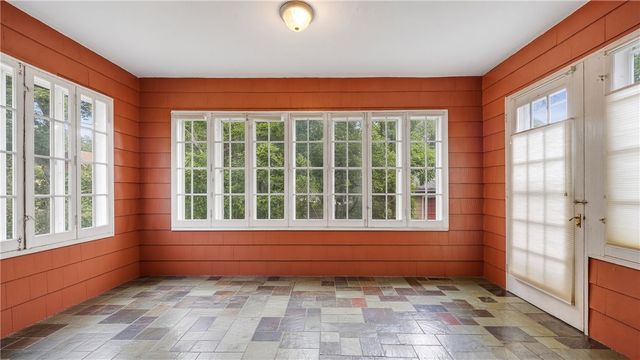 156 Windemere Road, Rochester, NY 14610