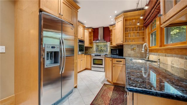 156 Windemere Road, Rochester, NY 14610