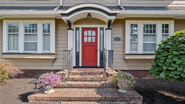 156 Windemere Road, Rochester, NY 14610