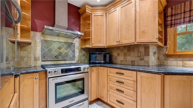 156 Windemere Road, Rochester, NY 14610