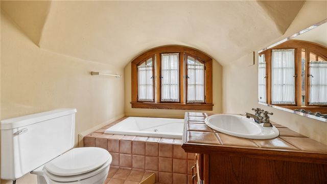 156 Windemere Road, Rochester, NY 14610