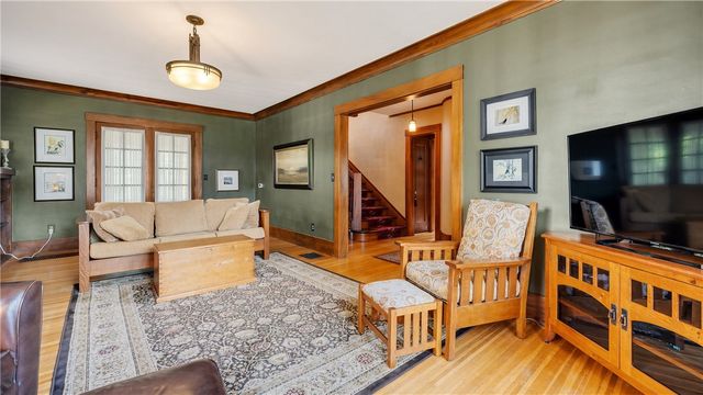 156 Windemere Road, Rochester, NY 14610