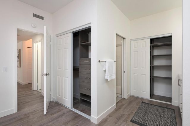 425 N El Camino Real 105, San Mateo, CA 94401