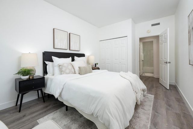 425 N El Camino Real 105, San Mateo, CA 94401