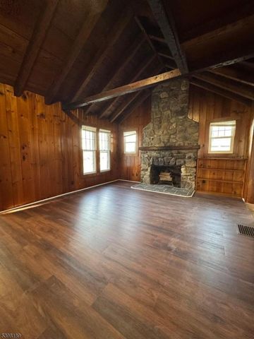 13 Log Cabin Ter, Sparta Twp., NJ 07871