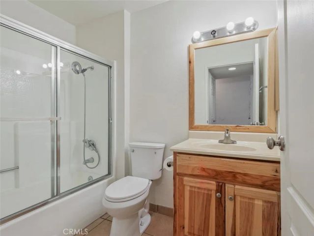 5540 S Owensmouth Avenue 107, Woodland Hills, CA 91367