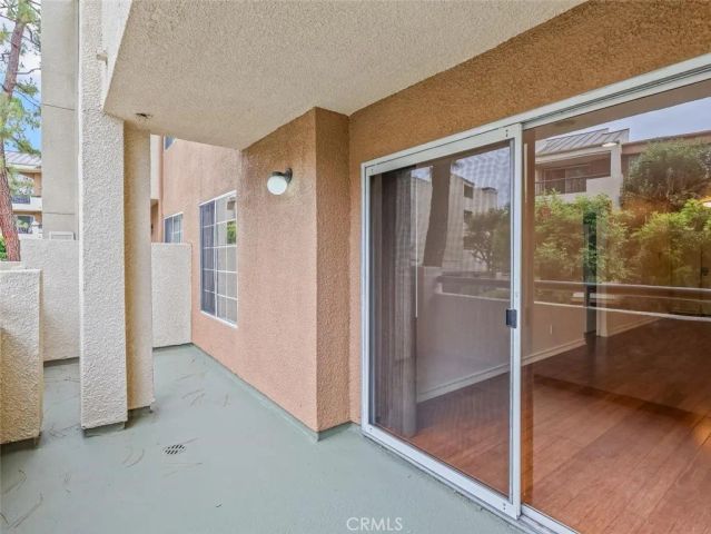 5540 S Owensmouth Avenue 107, Woodland Hills, CA 91367