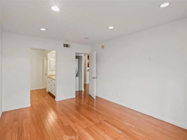 5540 S Owensmouth Avenue 107, Woodland Hills, CA 91367