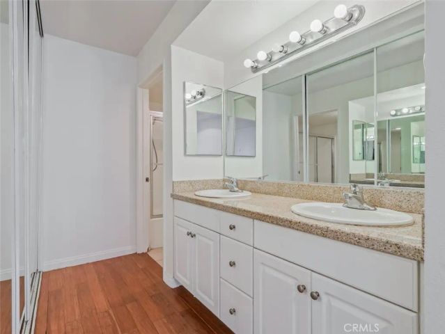 5540 S Owensmouth Avenue 107, Woodland Hills, CA 91367