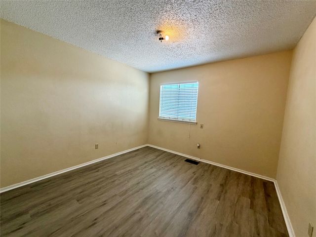 1301 Lovell Drive, Arlington, TX 76012
