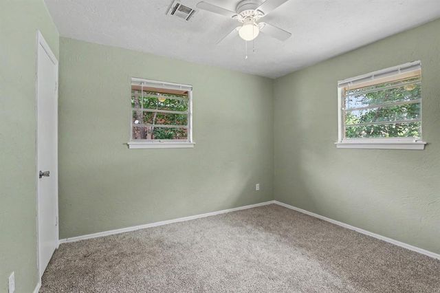 644 W Main Street, Moore, OK 73160