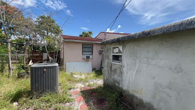 7080 Hope St, Hollywood, FL 33024
