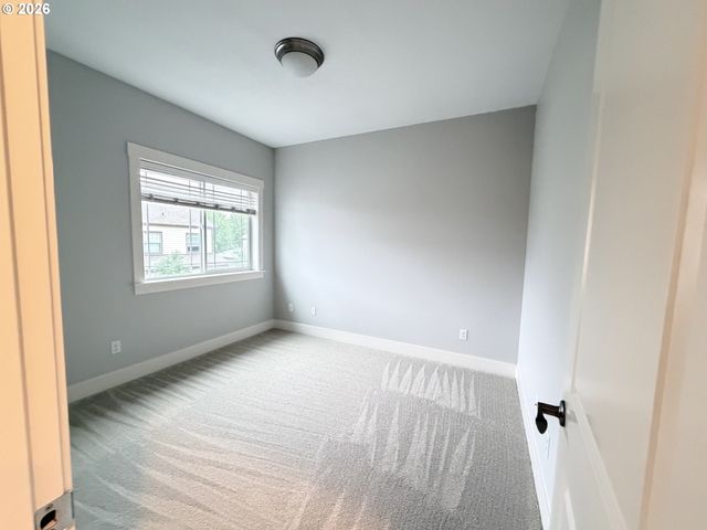 28172 Sw ICELAND Ave, Wilsonville, OR 97070