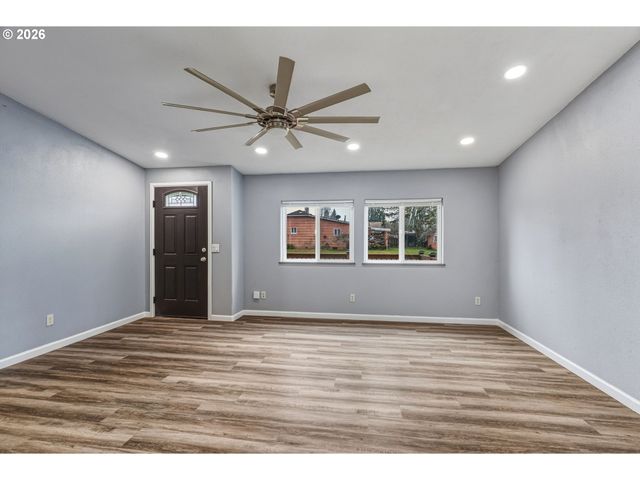 114 6TH St, Ryderwood, WA 98581