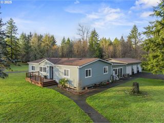 114 6TH St, Ryderwood, WA 98581