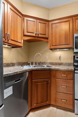 903 Shirlee Lane, Shoreview, MN 55126