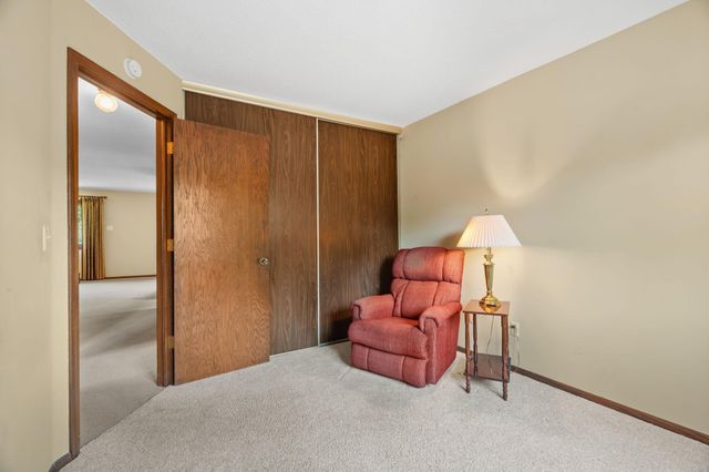 903 Shirlee Lane, Shoreview, MN 55126
