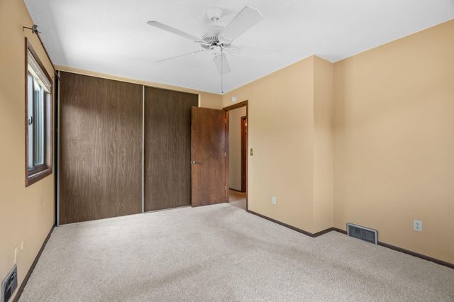 903 Shirlee Lane, Shoreview, MN 55126