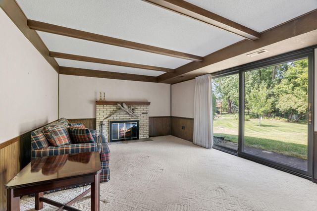 903 Shirlee Lane, Shoreview, MN 55126