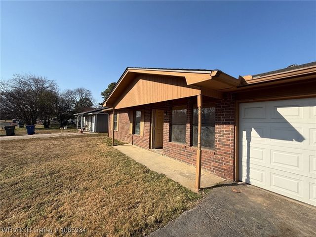 6725 Jackson Street, Fort Smith, AR 72903