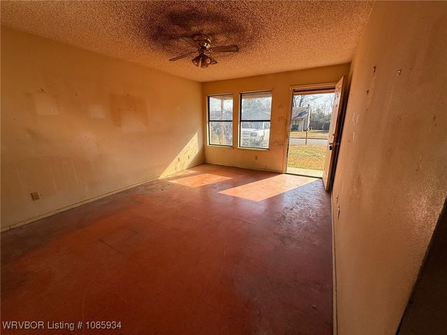 6725 Jackson Street, Fort Smith, AR 72903