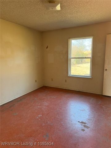 6725 Jackson Street, Fort Smith, AR 72903