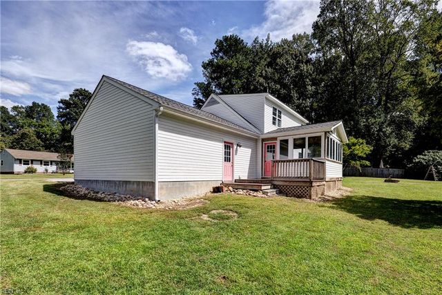 7020 Fox Mill Run DR, Gloucester, VA 23061