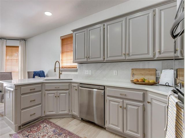 3309 Huntsman Court, Edmond, OK 73003