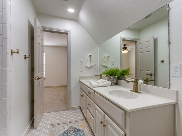 3309 Huntsman Court, Edmond, OK 73003