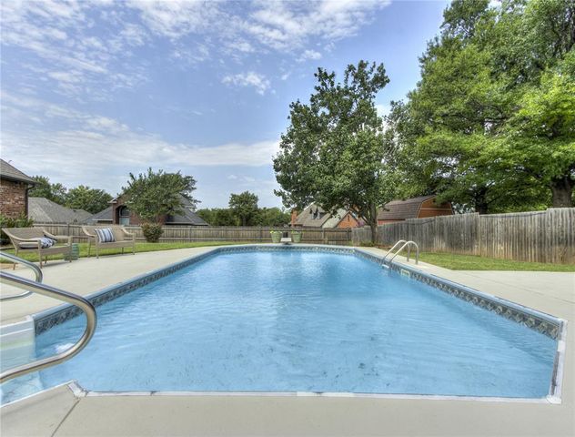 3309 Huntsman Court, Edmond, OK 73003