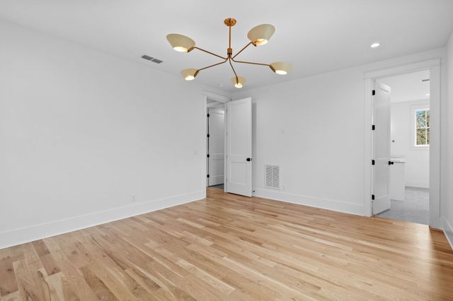 3411 Richards St, Nashville, TN 37215