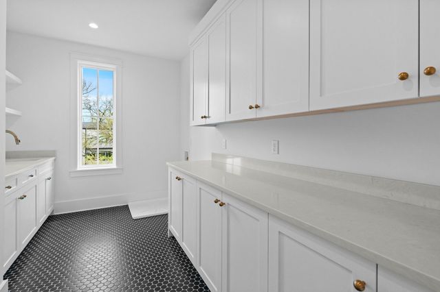 3411 Richards St, Nashville, TN 37215