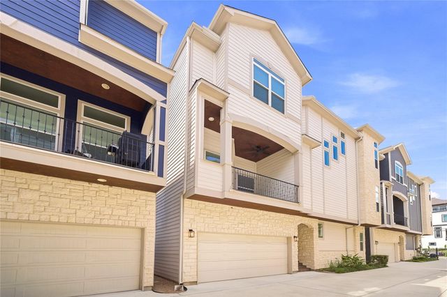 1204 W 16th Street B, Houston, TX 77008