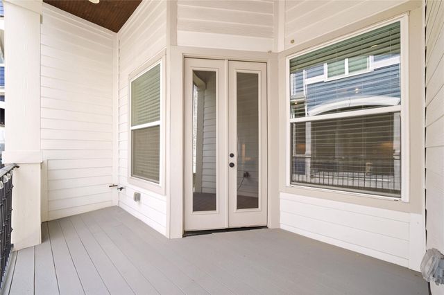 1204 W 16th Street B, Houston, TX 77008