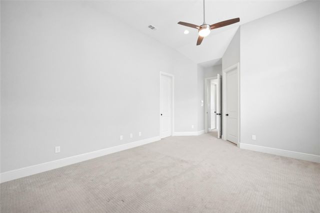 1204 W 16th Street B, Houston, TX 77008
