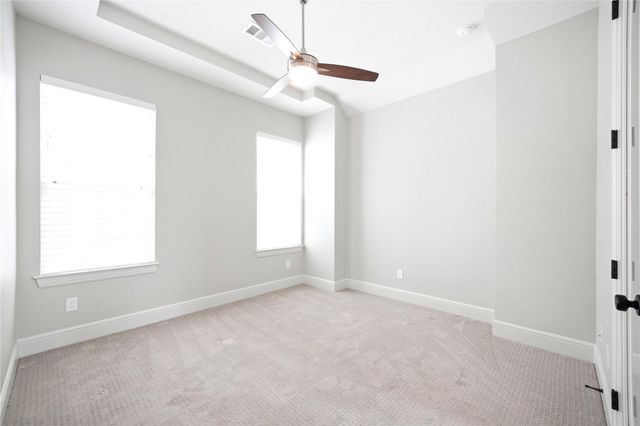 1204 W 16th Street B, Houston, TX 77008