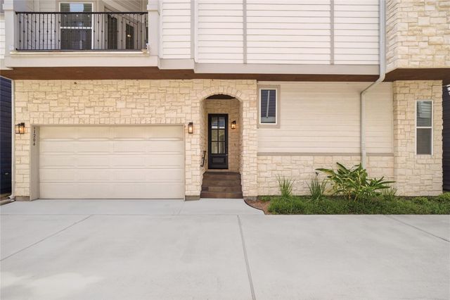 1204 W 16th Street B, Houston, TX 77008