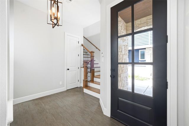 1204 W 16th Street B, Houston, TX 77008