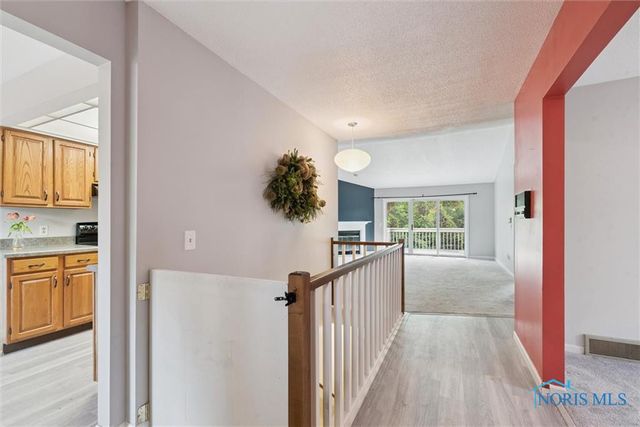 9886 Ford Rd., Perrysburg, OH 43551