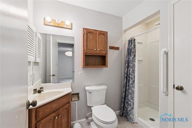 9886 Ford Rd., Perrysburg, OH 43551