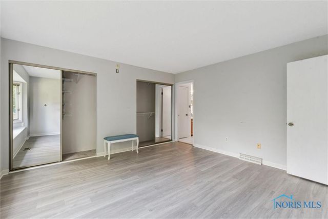 9886 Ford Rd., Perrysburg, OH 43551