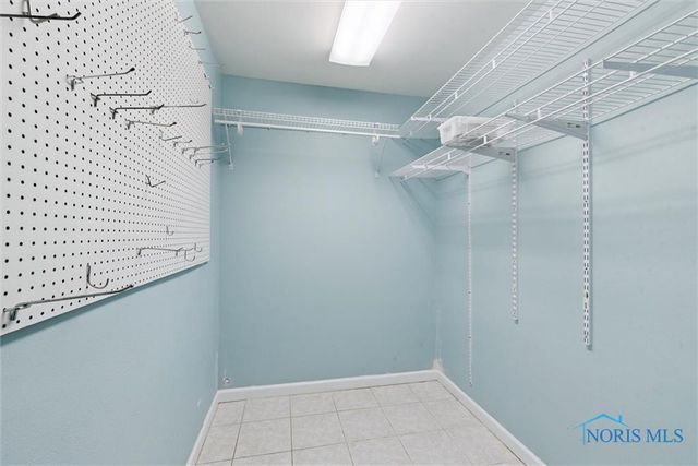 9886 Ford Rd., Perrysburg, OH 43551