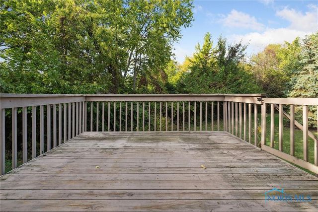 9886 Ford Rd., Perrysburg, OH 43551