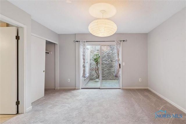 9886 Ford Rd., Perrysburg, OH 43551