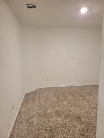 266 Silver Glen DR, Kyle, TX 78640