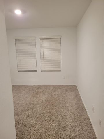 266 Silver Glen DR, Kyle, TX 78640