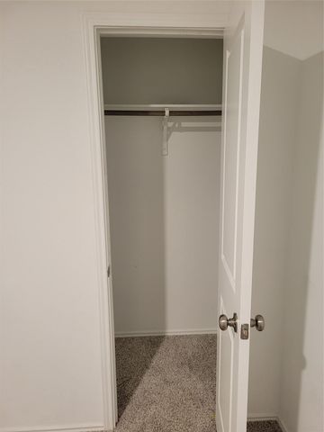 266 Silver Glen DR, Kyle, TX 78640