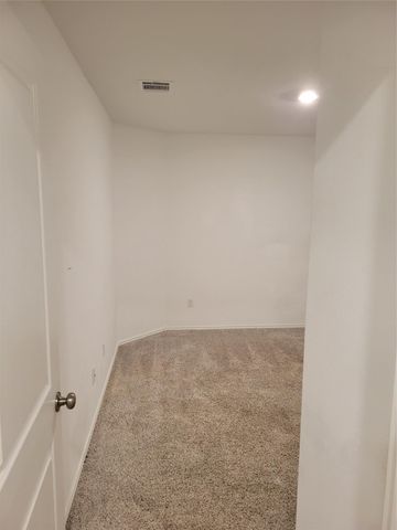 266 Silver Glen DR, Kyle, TX 78640