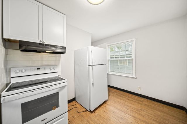 1077 Kenilworth Place, Columbus, OH 43209